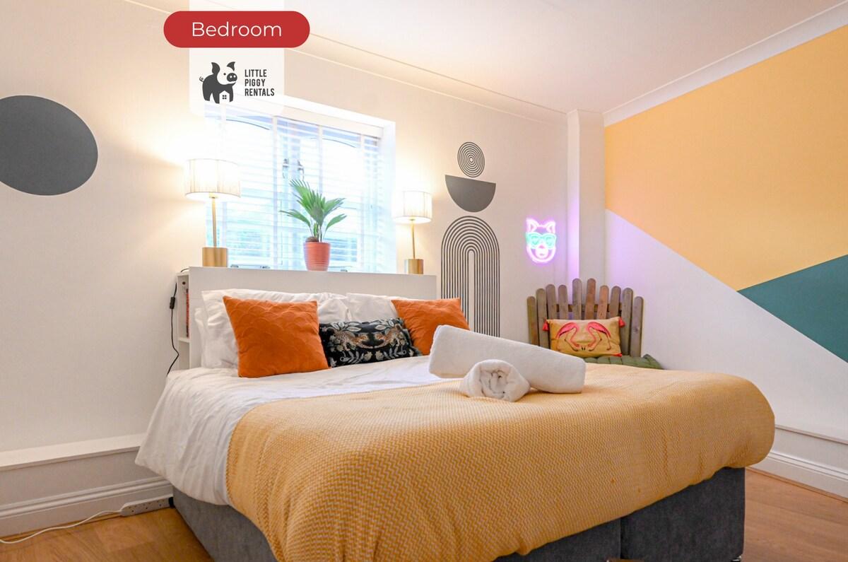Quiet Premium Stansted Apt. Central, Wi-Fi, Desk2
